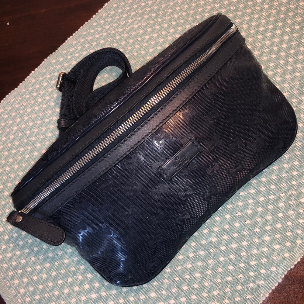 Gucci Navy Blue Imprime GG Supreme Belt Bag